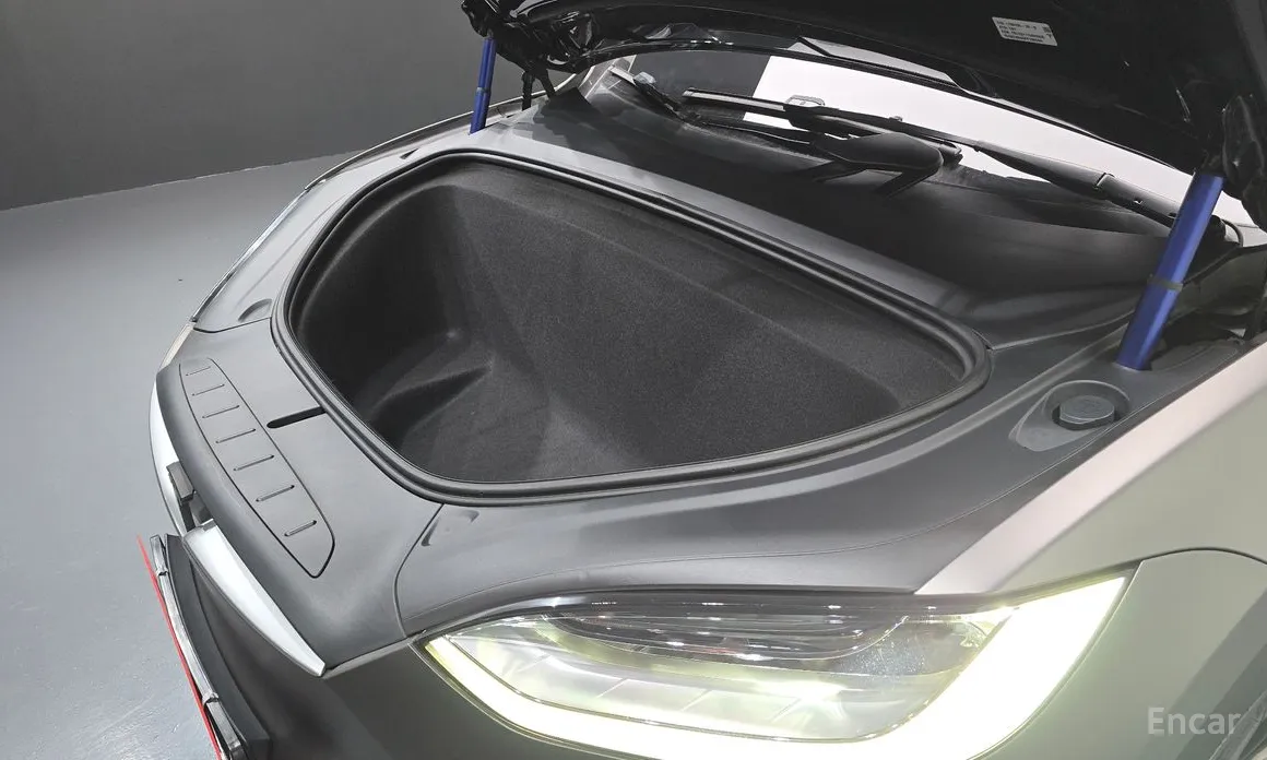 Tesla Model X, 2023 — фото 6 из 12