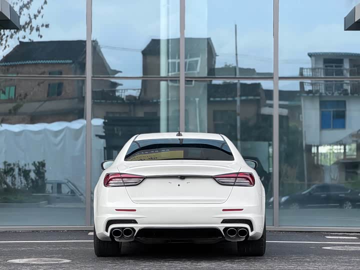 Maserati Quattroporte, 2021 — фото 5 из 9