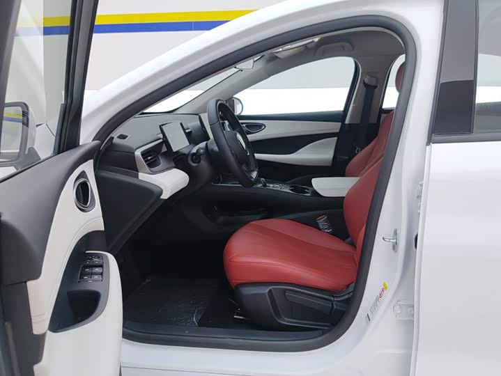 BYD Seal 05 DM-i Hybrid, 2025 — фото 9 из 9