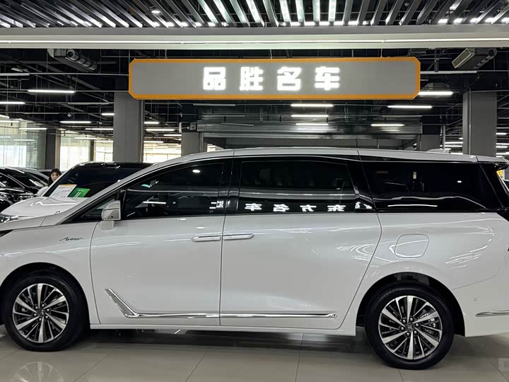 Buick GL8 ES, 2025 — фото 3 из 9