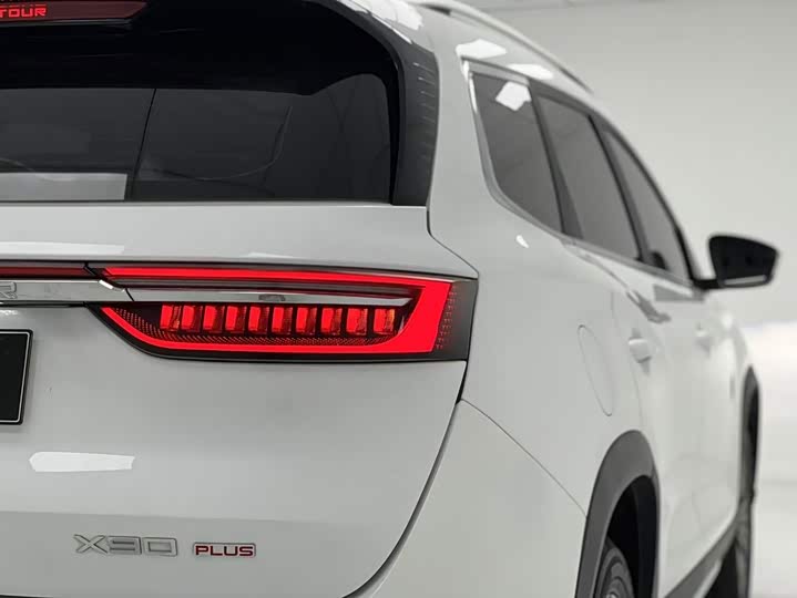 Jetour X90 Plus, 2022 — фото 8 из 9