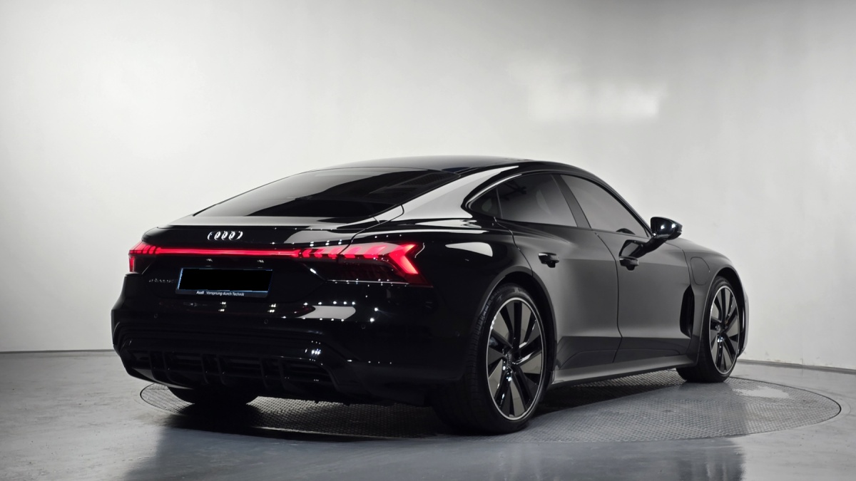 Audi e-tron GT, 2021 — фото 2 из 12