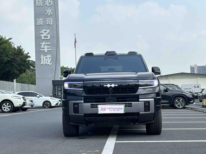 BYD FangChengBao Leopard 8, 2024 — фото 2 из 12