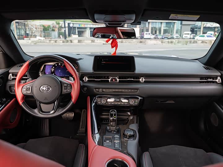 Toyota Supra, 2025 — фото 6 из 9