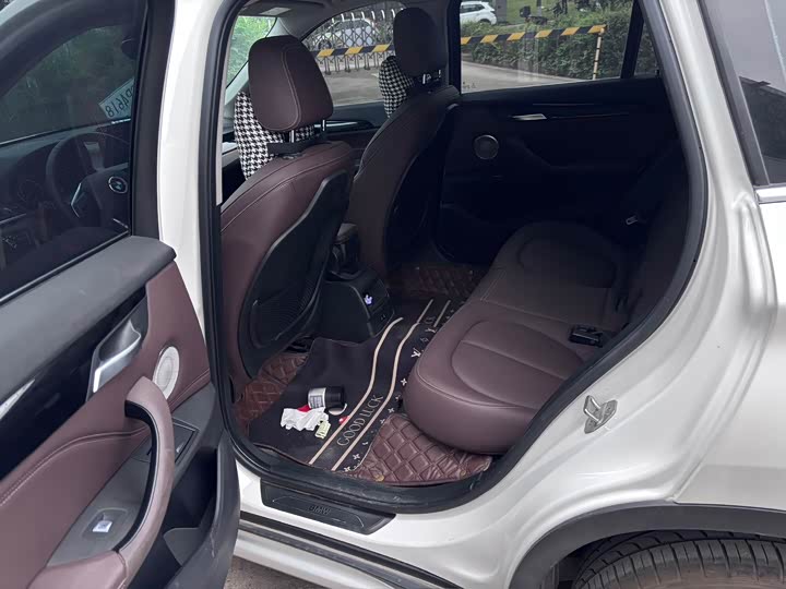 BMW X1, 2022 — фото 7 из 7