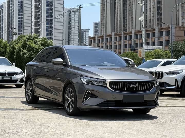 Geely Emgrand, 2023 — фото 3 из 9
