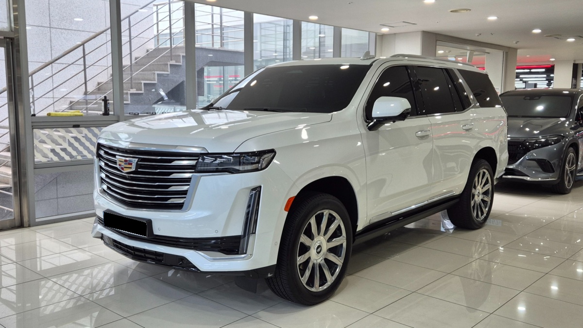 Cadillac Escalade, 2023 — купить в Перми под ключ