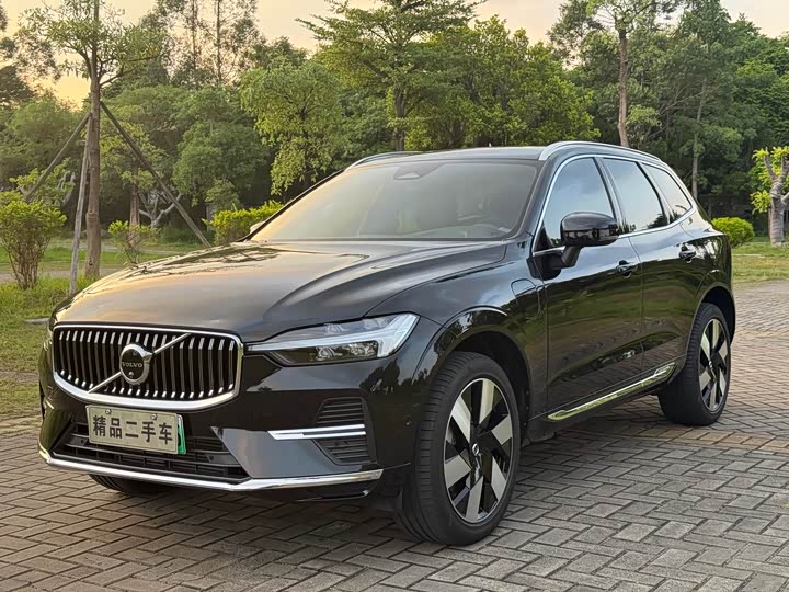 Volvo XC60 Hybrid, 2024 — купить в Перми под ключ