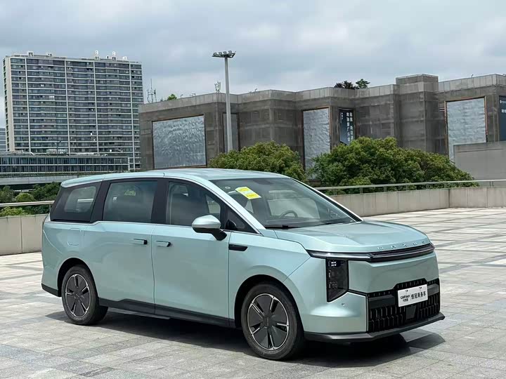 Maxus Mifa 7, 2024 — фото 3 из 9