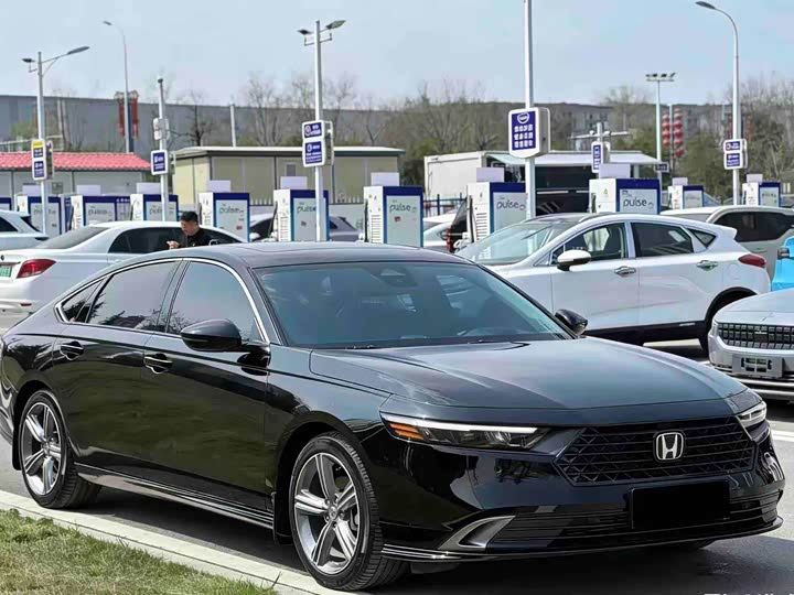 Honda Accord, 2023 — фото 3 из 9