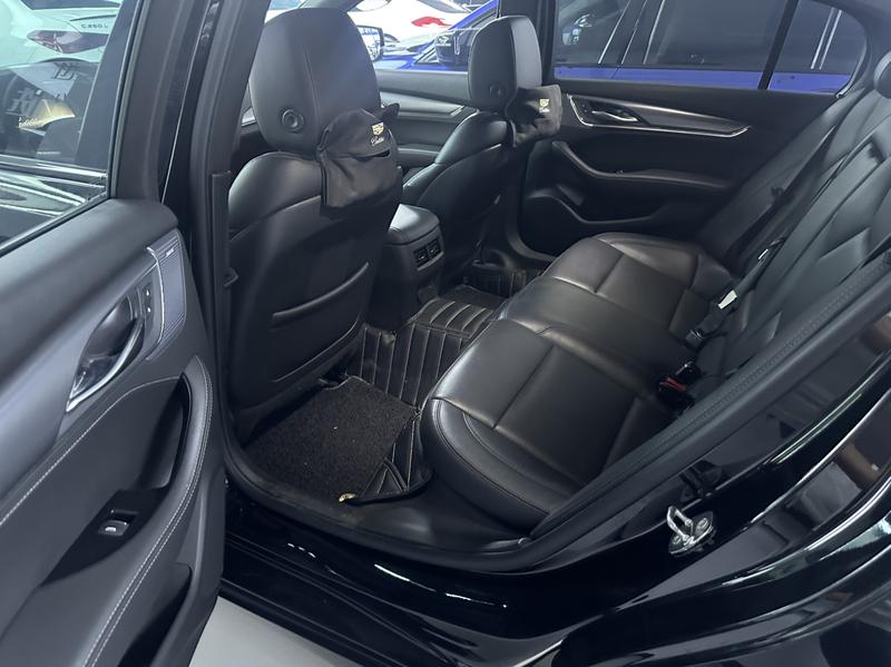 Cadillac CT5, 2023 — фото 10 из 11