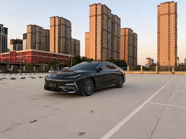 Geely Galaxy Starshine 8 EM-i, 2025 — купить в Липецке под ключ