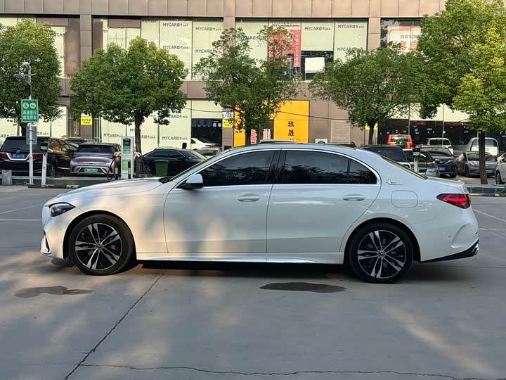 Mercedes-Benz C-Class Hybrid, 2023 — фото 4 из 5