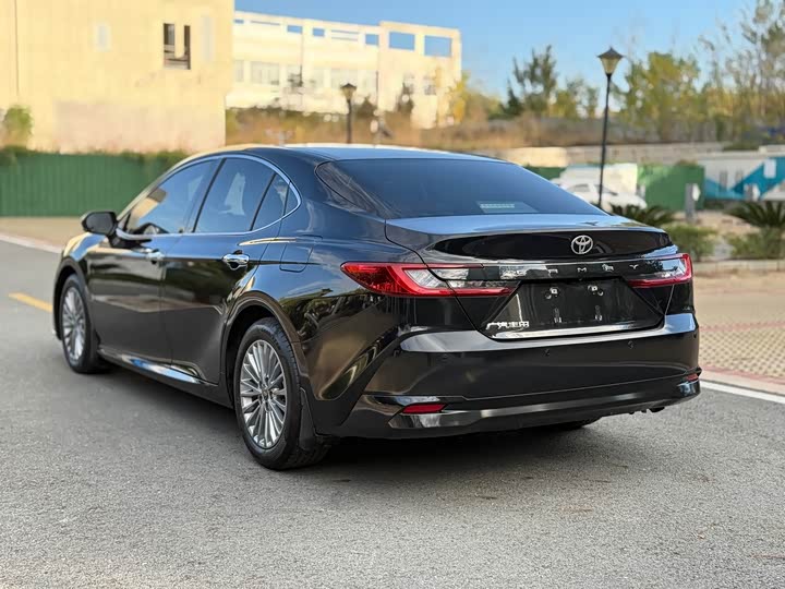 Toyota Camry, 2024 — фото 9 из 9