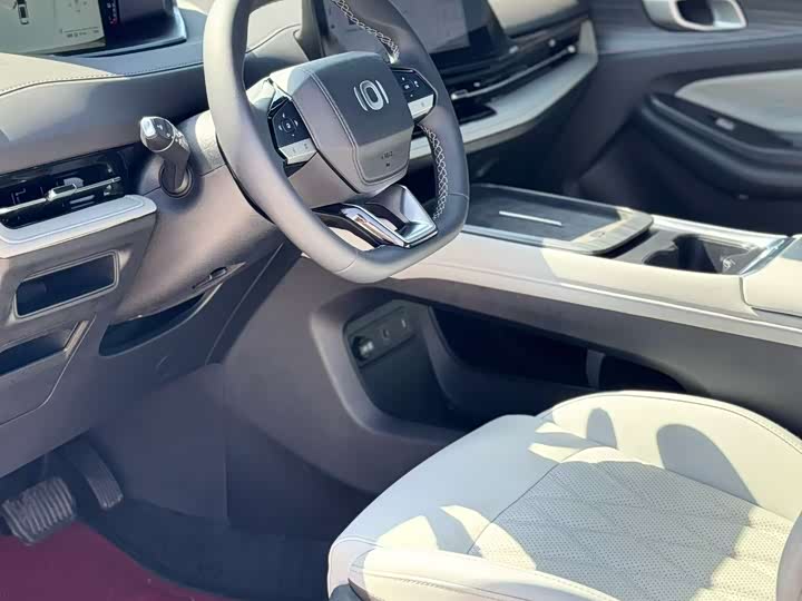 Changan Qiyuan (Nevo) Q05 Classic, 2025 — фото 7 из 9