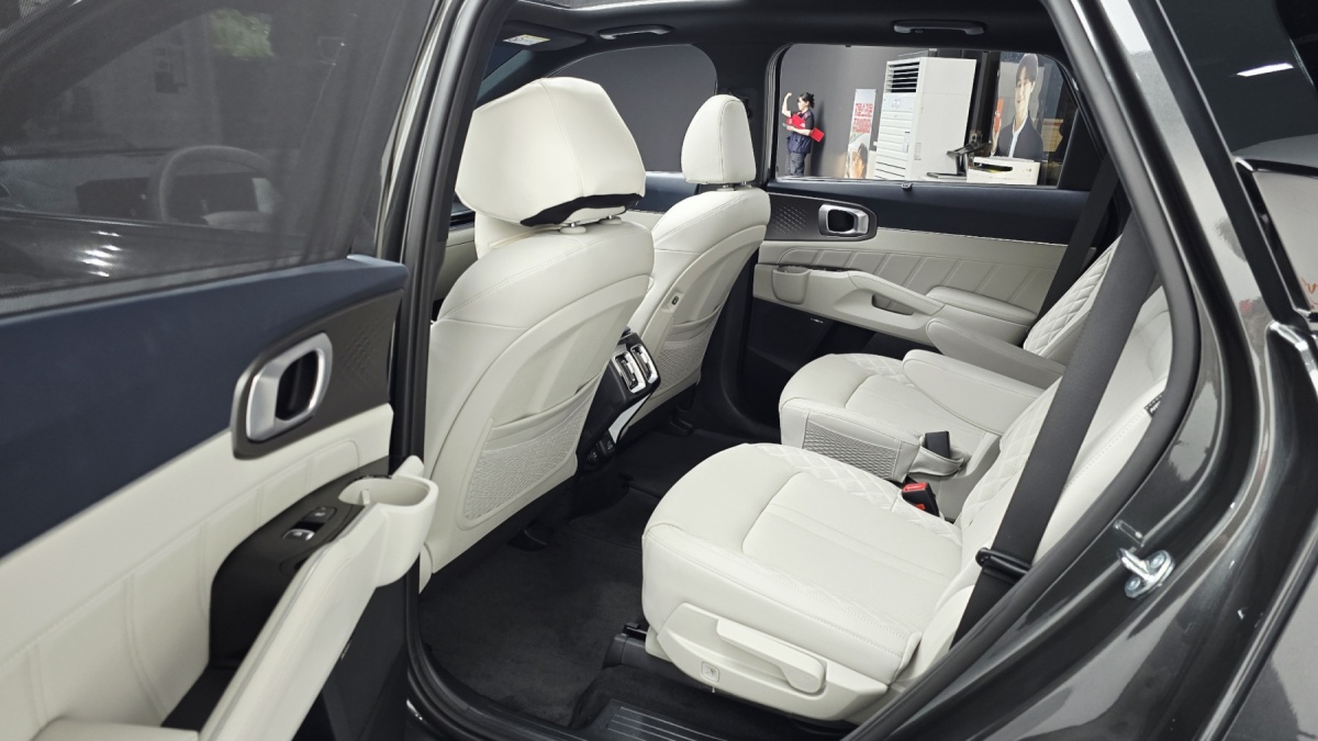 Kia Sorento, 2025 — фото 10 из 12