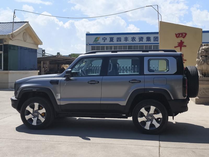 BAIC Beijing BJ40 Hybrid, 2026 — фото 3 из 11
