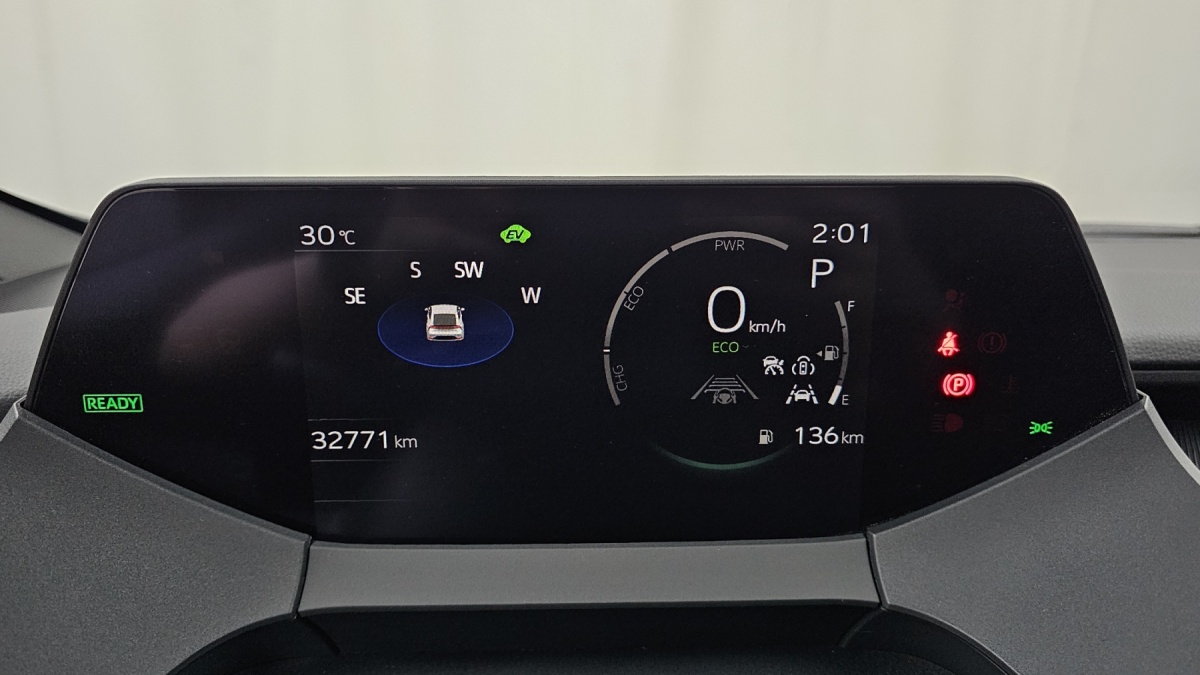 Toyota Prius, 2023 — фото 8 из 12