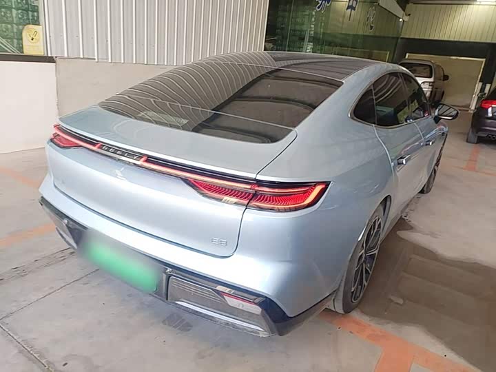 Geely Galaxy E8, 2024 — фото 7 из 9