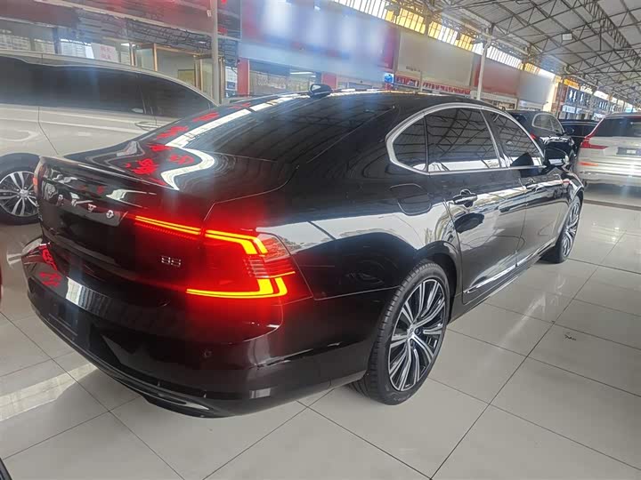 Volvo S90, 2023 — фото 7 из 9