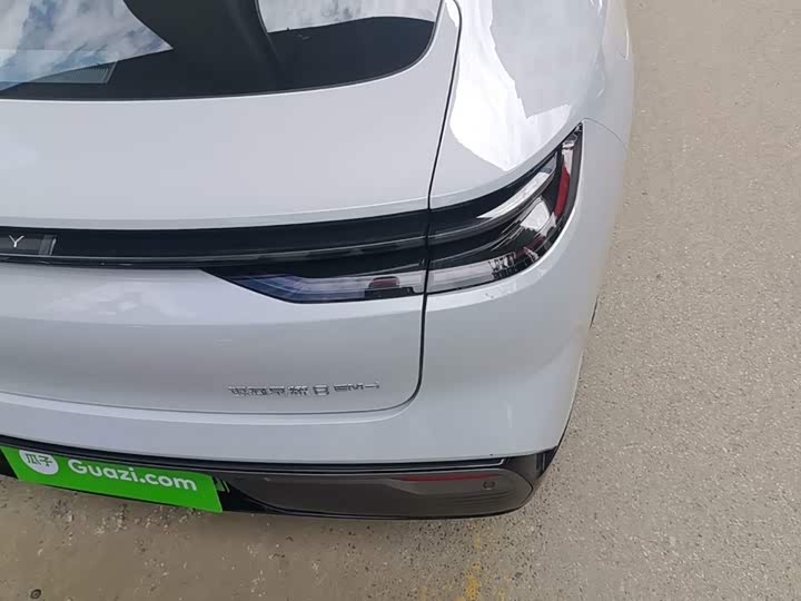 Geely Galaxy Starshine 8 EM-i, 2025 — фото 8 из 9