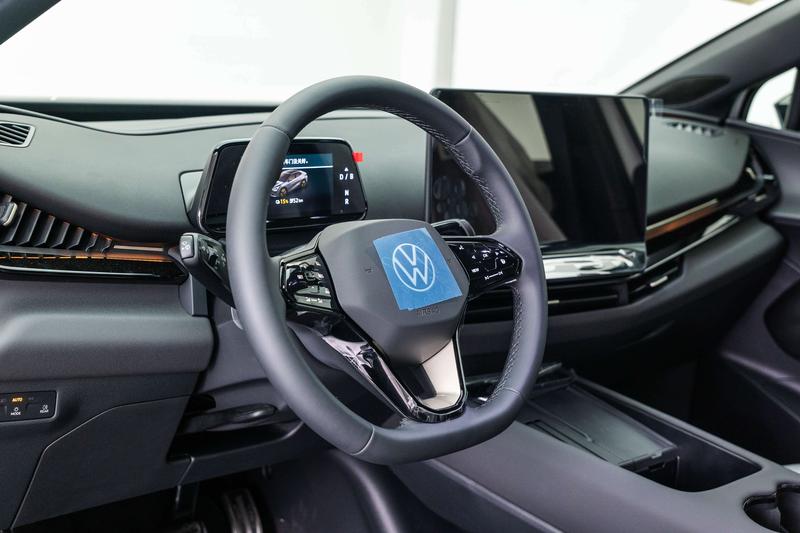 Volkswagen ID.Unyx 06, 2025 — фото 8 из 12