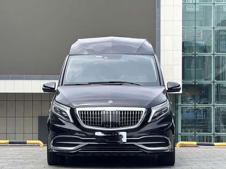 Mercedes-Benz V-Class, 2023 — фото 2 из 9