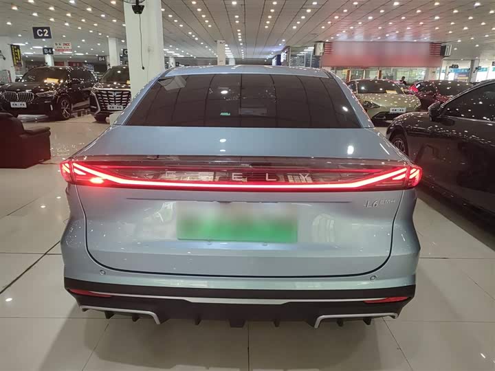 Geely Galaxy L6, 2024 — фото 4 из 9