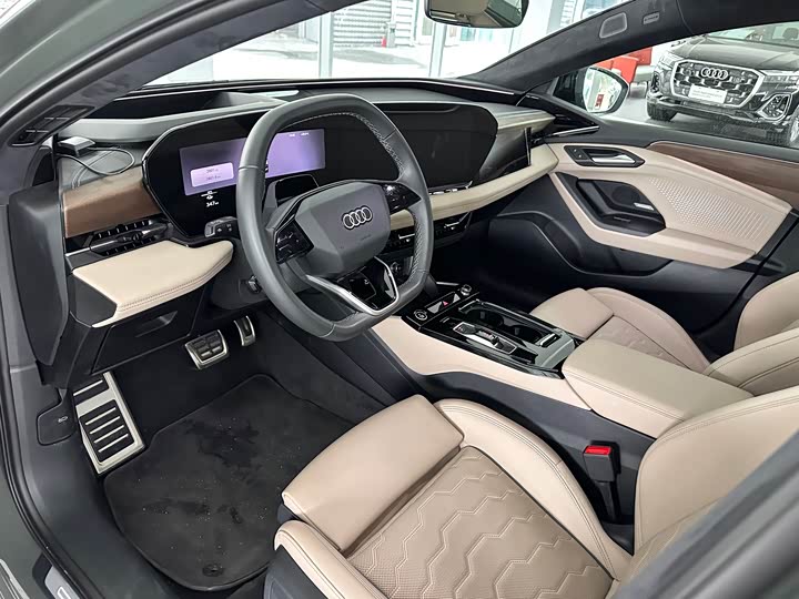 Audi A6L e-tron, 2025 — фото 4 из 7