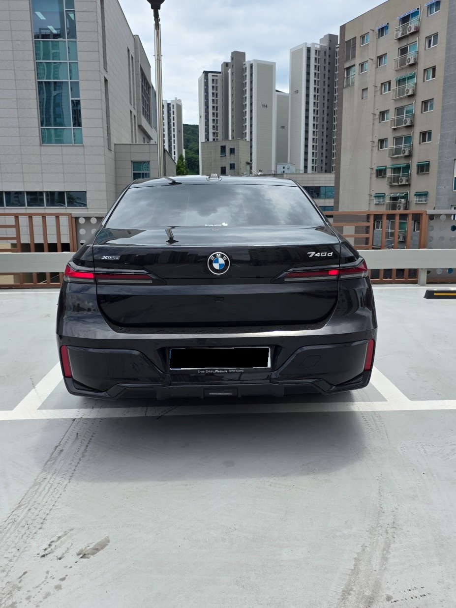 BMW 7 Series, 2025 — фото 3 из 5