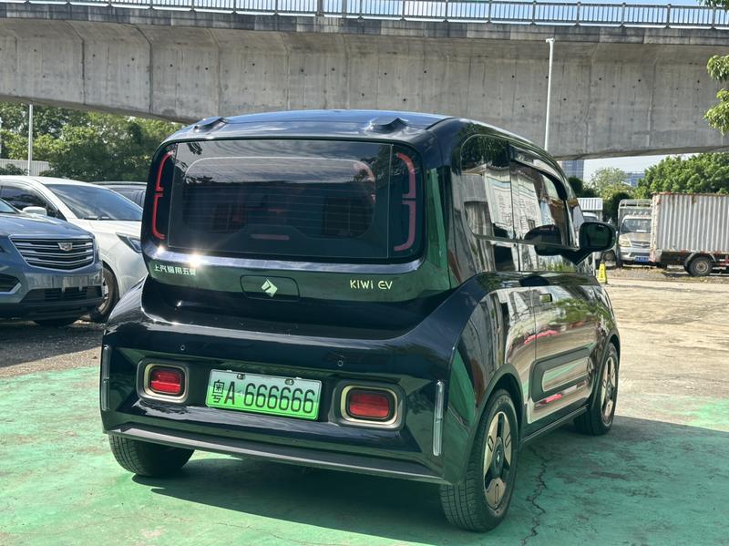 Baojun KiWi EV, 2021 — фото 6 из 12