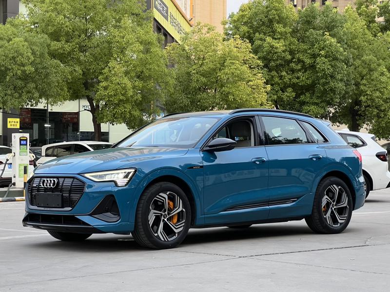 Audi e-tron, 2022 — купить в Пензе под ключ