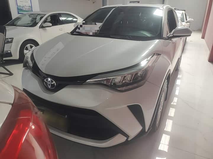 Toyota C-HR, 2023 — фото 3 из 9
