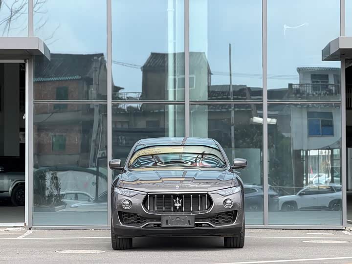 Maserati Levante, 2021 — фото 2 из 9