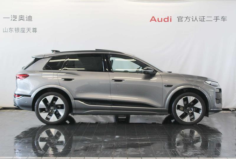 Audi Q6L e-tron, 2025 — фото 5 из 11