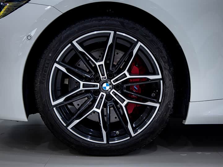 BMW M2, 2025 — фото 7 из 9