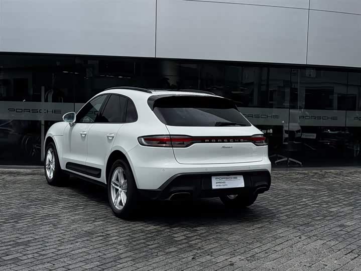 Porsche Macan, 2025 — фото 7 из 9