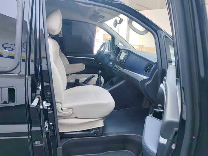Dongfeng Forthing Lingzhi M5, 2024 — фото 8 из 9