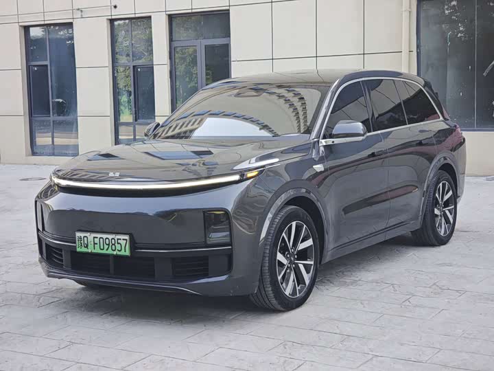 LiXiang L8, 2023 — купить в Иванове под ключ