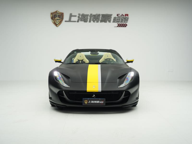 Ferrari 812, 2022 — фото 2 из 11