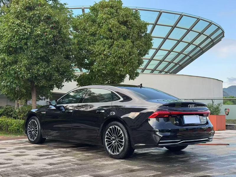 Audi A7L, 2024 — фото 4 из 10