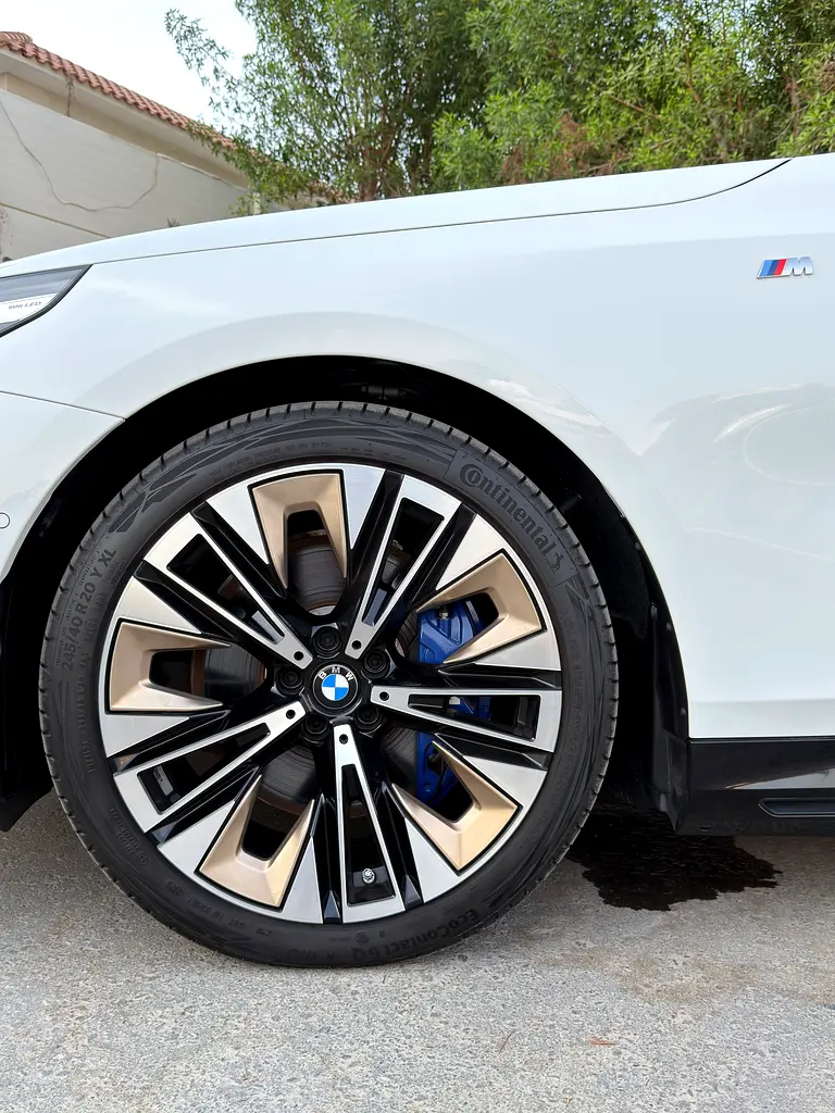 BMW i5, 2026 — фото 6 из 10