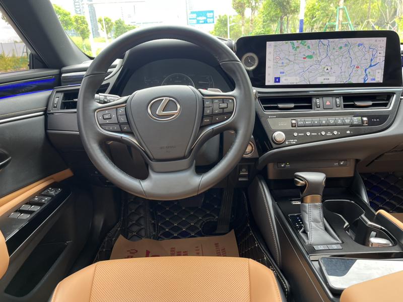 Lexus ES, 2024 — фото 10 из 12