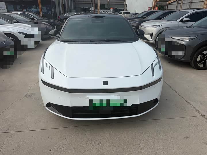 Lynk & Co 30 EM-P Hybrid, 2026 — фото 2 из 9