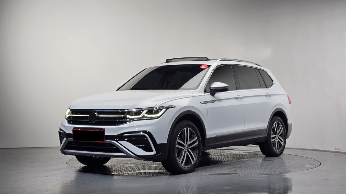 Volkswagen Tiguan, 2022 — купить в Санкт-Петербурге под ключ