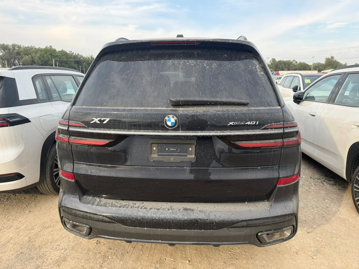 BMW X7, 2026 — фото 9 из 12