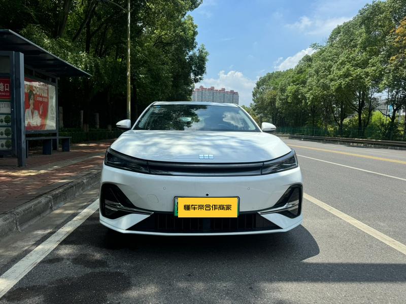 Geely Galaxy A7, 2025 — фото 2 из 11