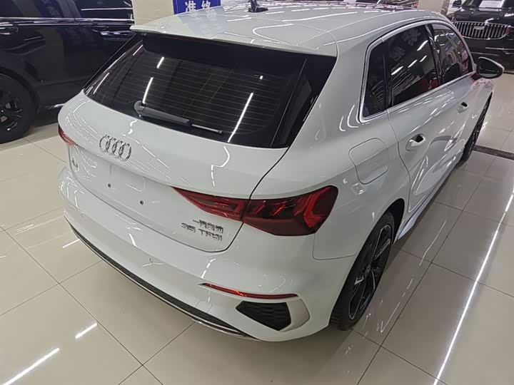 Audi A3, 2023 — фото 7 из 9