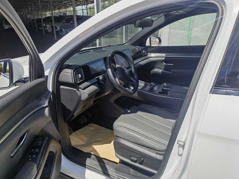 BYD Song Pro Hybrid, 2025 — фото 9 из 11