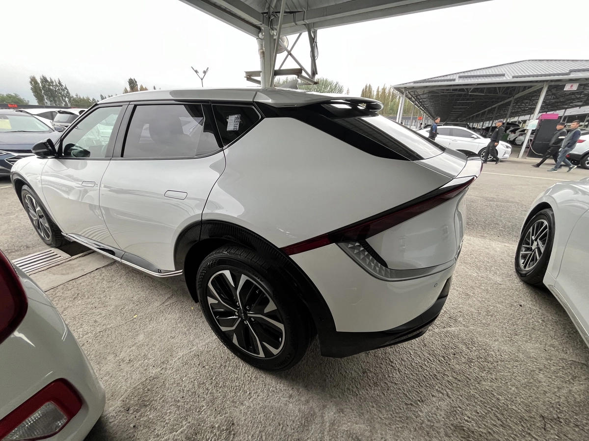 Kia EV6, 2021 — фото 3 из 9